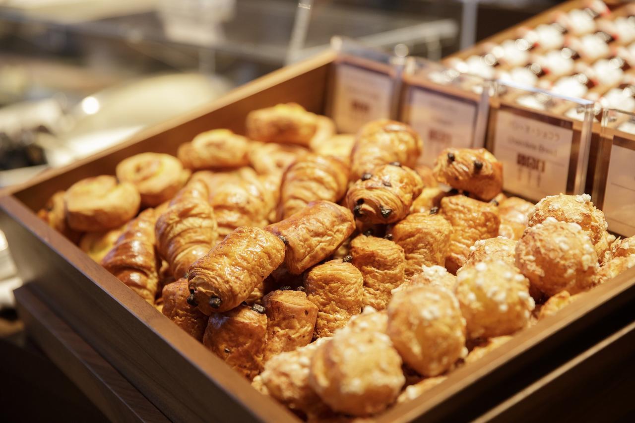 Nagoya Prince Hotel Sky Tower Kültér fotó A selection of pastries